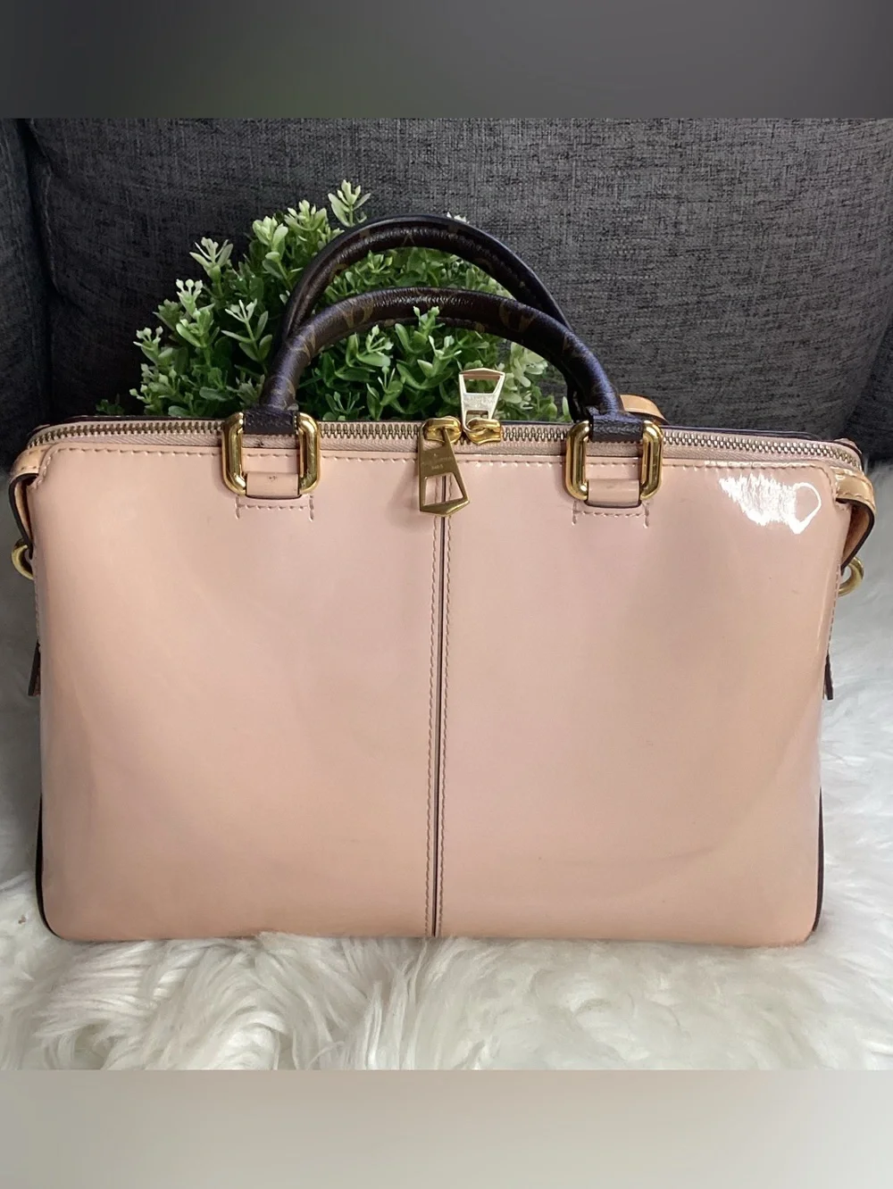 LOUIS VUITTON Rose Ballerine Vernis Miroir Tote Bag